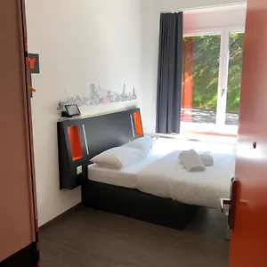 Easyhotel West מלון ציריך