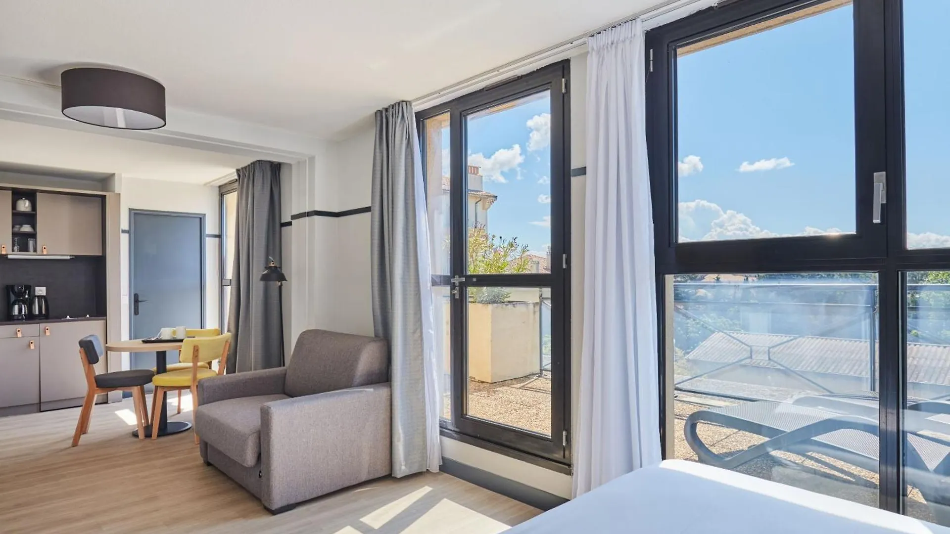 Appart Hotel Odalys City Aix En Provence Les Floridianes Aix-en-Provence 4*,